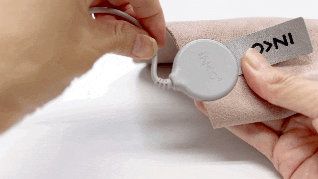 さらに、事故や火災などのトラブルを防ぐ、5つの安全機能を搭載。｜どこでもあったかデスクワーク！銀ナノインクで温める特許技術、USB-C対応「EXTRAヒーティングパッド スエード」｜INKO（インコ）