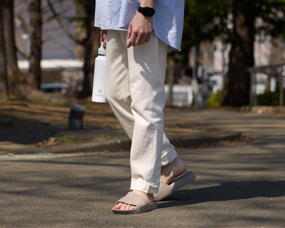 《スライドタイプ》理学療法士が開発、世界600万人の足を支える「アーチサポートサンダル」｜Archies（アーチーズ）