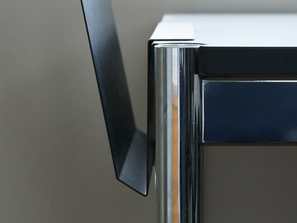 スペースと思考を拡張する、デスクポケット収納ポケット「SPACE CREATOR（スペース クリエーター）」｜STUDIO PINEAPPLE