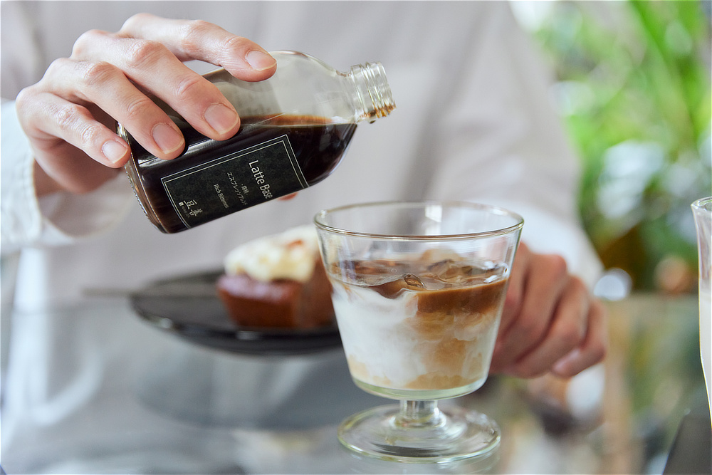 《カフェラテベース 無糖 250ml×2種》スペシャルティコーヒー使用、ミルクで割るだけの濃厚カフェラテベース｜Espresso Tokyo×豆善（エスプレッソトーキョー×マメゼン）