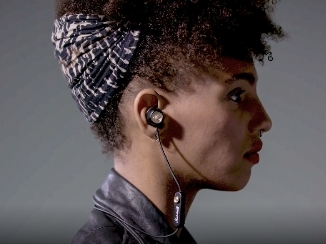 ギターのディストーションが響き渡る専用チューニング済みのワイヤレスイヤホン|Marshall Minor Ⅱ(マーシャル・マイナー・ツー)