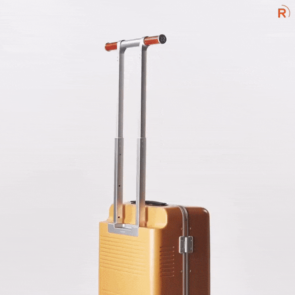 RAWROWのスーツケースと相性抜群|パスポートやチケット、旅の貴重品をミニマムに管理!隠しポケットから出し入れしやすいパスポートケース|RAWROW