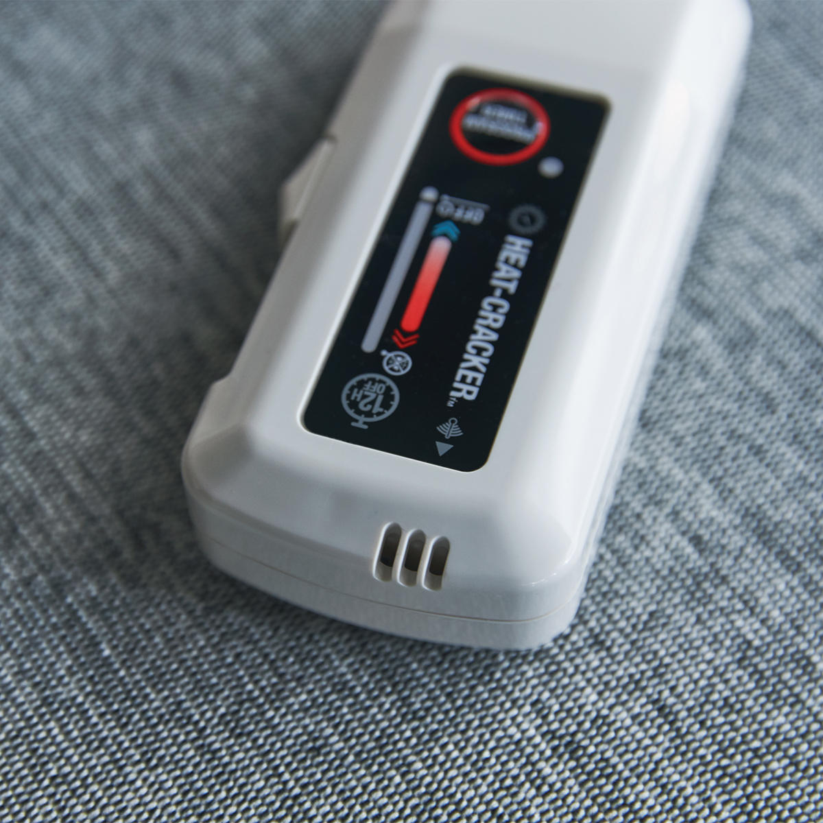 あなたの睡眠サイクルに合わせて、電源が自動オンオフ!洗濯機で丸洗いできる「電気毛布」|HEAT-CRACKER