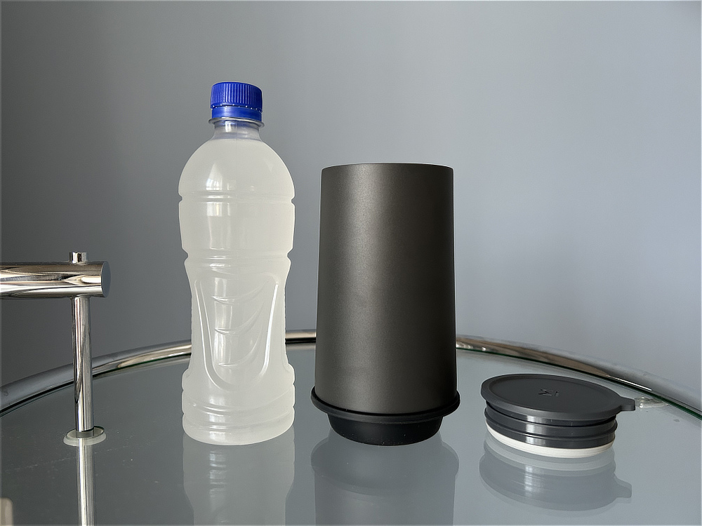 《シルクハット／500ml》 スポドリOK、金属臭・ニオイ移りなし、チタンセラミックコーティング・ボトル｜WOKY（ワーキー）