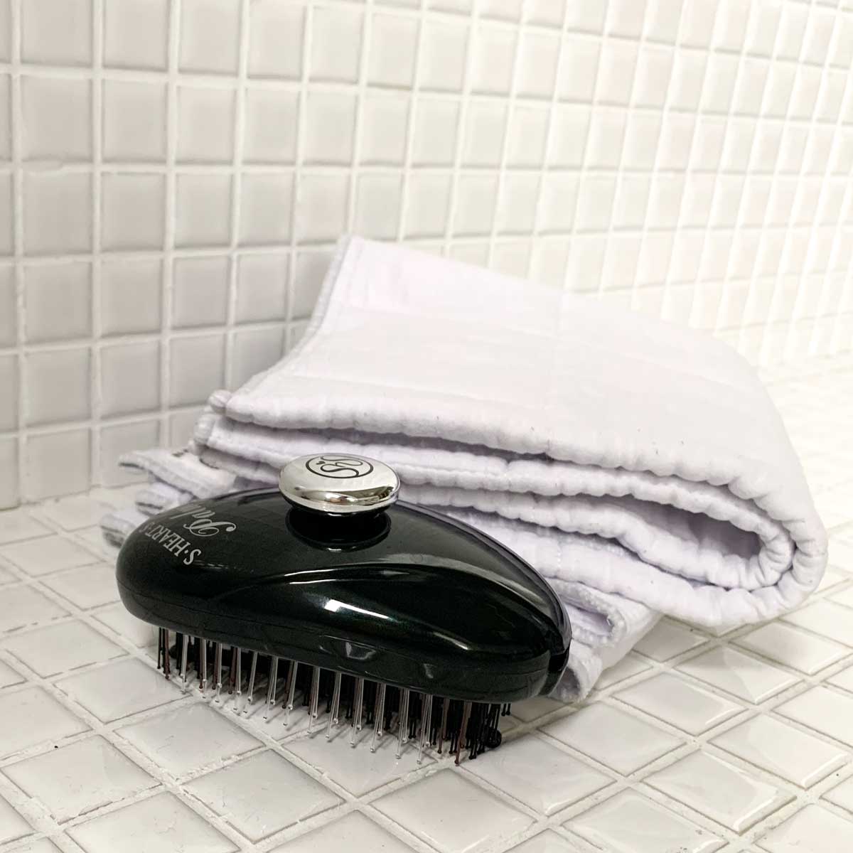 誰でもカンタンに、心地よい頭皮ケアができる『SCALP BRUSH』のピンの構造は、特許を取得。スカルプブラシ(育毛ブラシ)|SCALP BRUSH(スカルプブラシ)