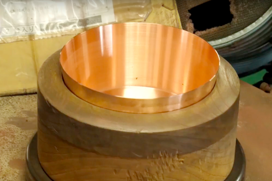 スタイリッシュで熱伝導率が良い銅のフライパン・卵焼き器・鍋|ameiro