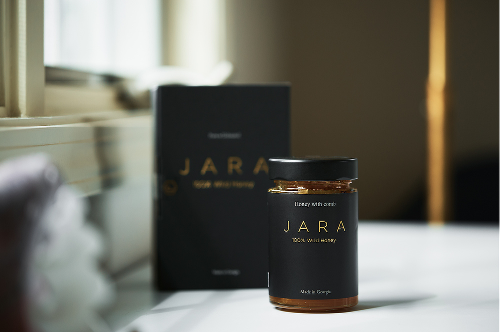 JARAによるハチミツ生産技術は、ジョージア文化遺産保護庁から無形文化遺産に認定され、EUオーガニック認証を取得|世界最古の採蜜の地・ジョージアから届いた、野生のままの巣ごとハチミツ『JARA Honey(ジャラハニー)』