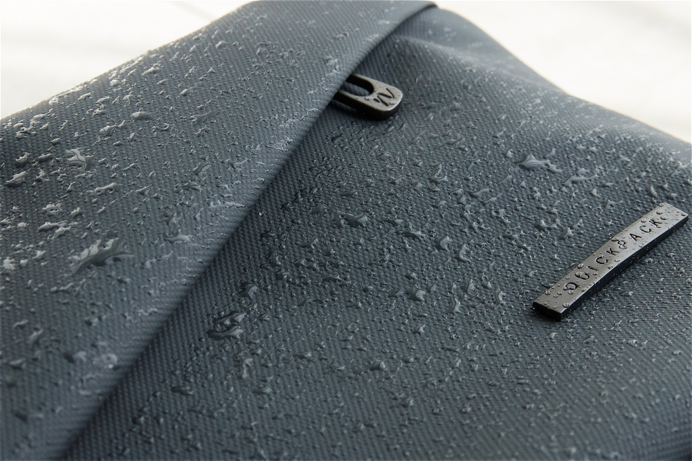 11ヶ所の収納ポイントで取り出しやすさを設計した、「防水アクティブボディバッグ」｜QUICKPACK TRASPO 9