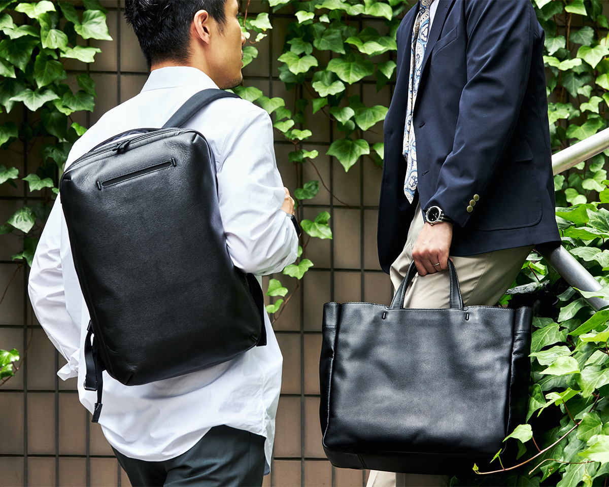研ぎ澄まされたデザインが、あなたの脳内を整理整頓、考えごとをスムーズに、所作をスマートにする|防水レザー、超軽量、直感ポケット付きの日本製レザーバッグ|PCバッグ・トートバッグ・リュック・バックパック|FARO(ファーロ)