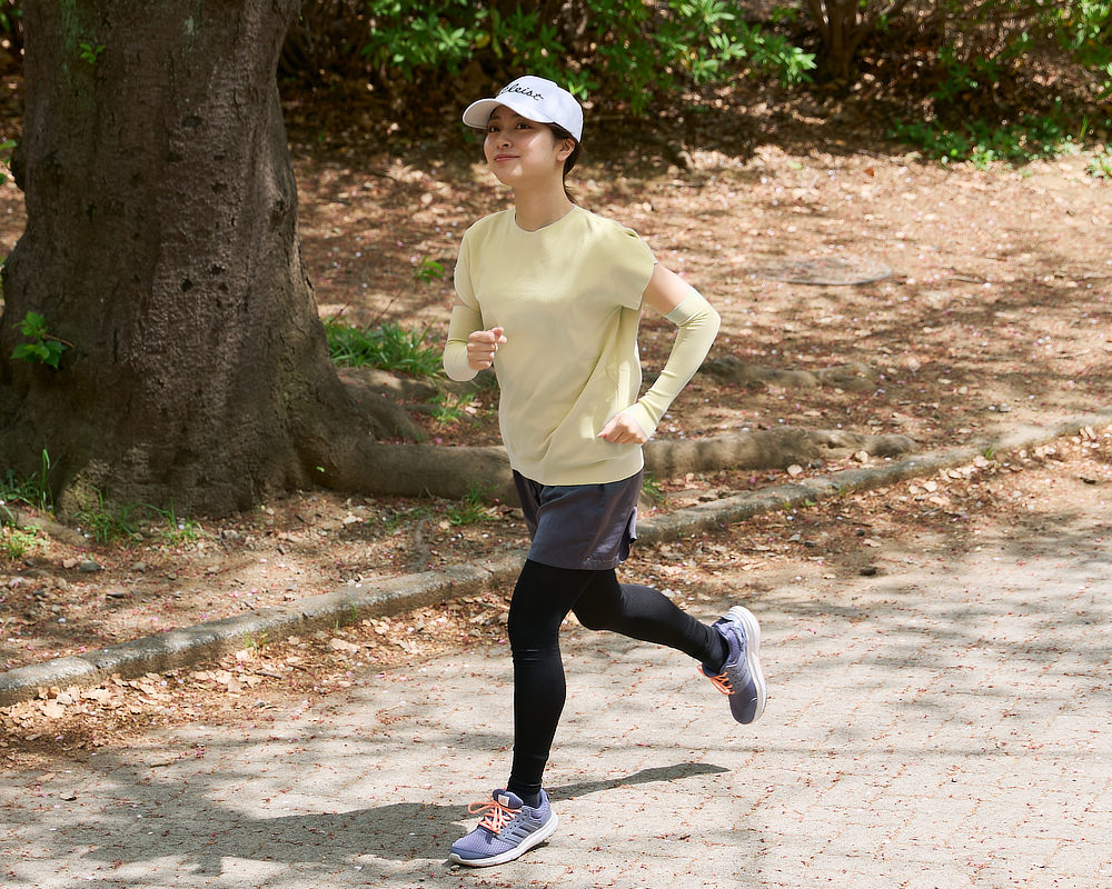 《Tシャツ＋アームカバー》UPF50+、縫い目なしで動きやすい「サラリ T」｜Salari