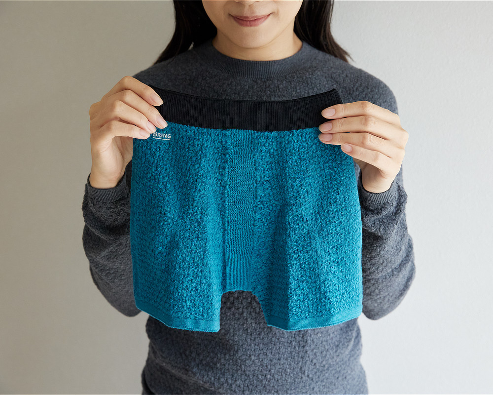 Image: https://1fl0kyr79c.user-space.cdn.idcfcloud.net/photographes/60ab06b206a518eff12f3491b46763a1.jpg ウールと再生ポリエステルを組み合わせたニットの下着|《ショーツ/男女兼用》自然な調湿・調温・防臭、フリーな履き心地の「WUNDER WEAR ONE」|BRING