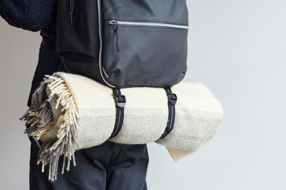 YouTube「そなえるTV」高荷智也氏、厳選の27点をつめた「防災リュック」｜防災氏・高荷智也氏×SONAEMON（ソナエモン）