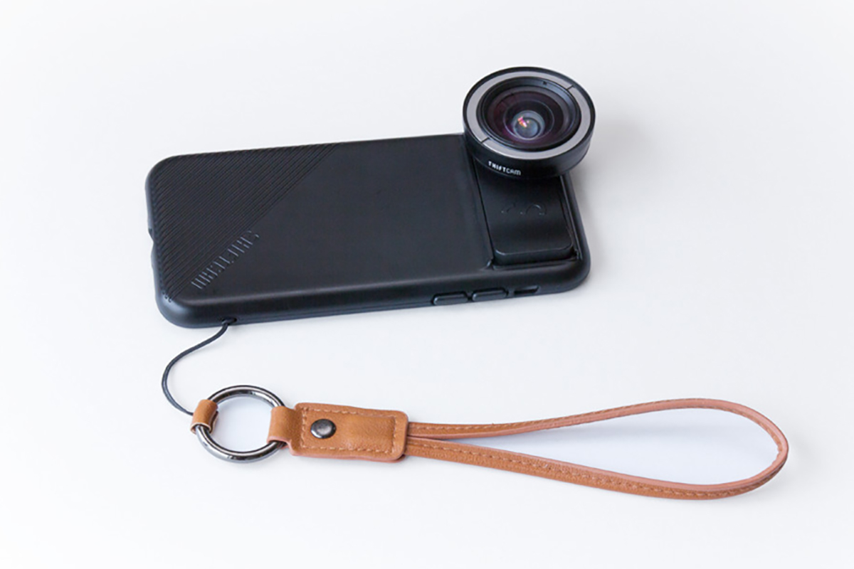 スリムな形状なのに落下しずらいレンズ一体型のiPhoneケース、6種類のレンズ+広角プロレンズのトラベルセット