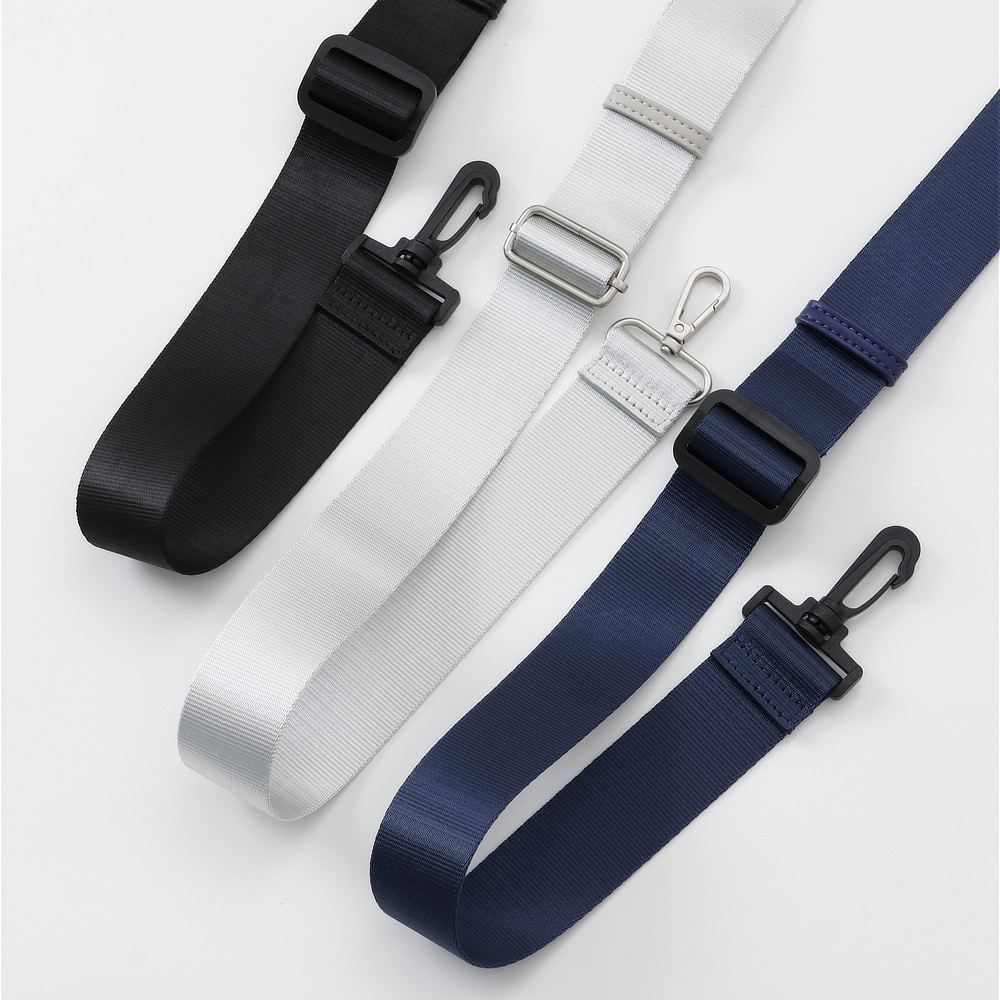 口がパカっと60°開いて、荷物が見える、出し入れスムーズな「バネパカ ショルダーバッグ」｜mayumasa