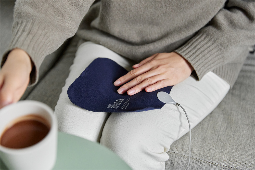 電磁波の心配がない、優しいテクノロジー|クリップ付きで服に仕込める!銀ナノインクで温める特許技術の「USBウェアラブルヒーター」|INKO(インコ)