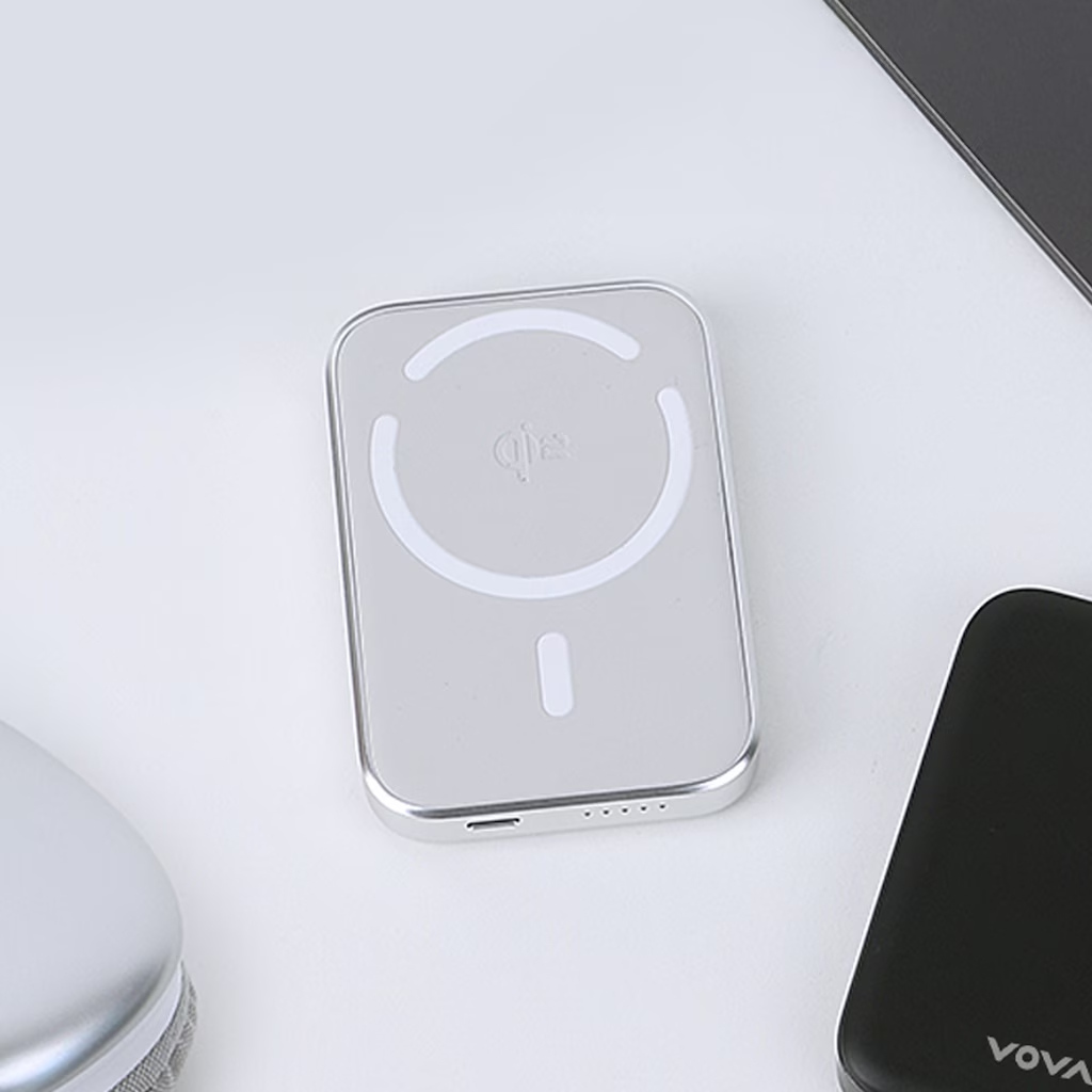 モバイルバッテリーの不安とストレスとは無縁。｜発火しにくい新技術を使った、準個体バッテリー「HeatZero（ヒートゼロ）」