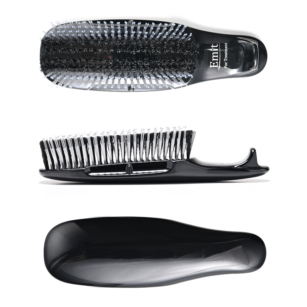 硬めと柔らかめ、合計約3700本のピンで、指10本では行き届かない細部にまでトリートメントを届けます。|髪のうねりもパサつきも抑えられて、キューティクルがツヤツヤに。プロのヘアケア施術を3700本の極細ピンで再現する「トリートメントブラシ」|EMIT(エミット)