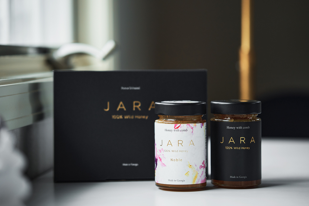JARAによるハチミツ生産技術は、ジョージア文化遺産保護庁から無形文化遺産に認定され、EUオーガニック認証を取得|世界最古の採蜜の地・ジョージアから届いた、野生のままの巣ごとハチミツ『JARA Honey(ジャラハニー)』