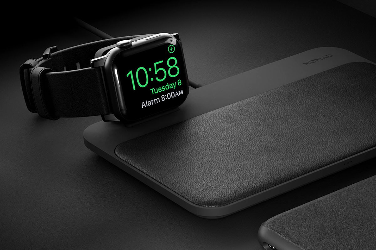 Apple Watchの充電中は、置き時計感覚でディスプレイできる「ワイヤレス充電ベース」Base Station(Apple Watch Edition)| NOMAD