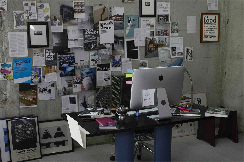 スペースと思考を拡張する、デスクポケット収納ポケット「SPACE CREATOR（スペース クリエーター）」｜STUDIO PINEAPPLE