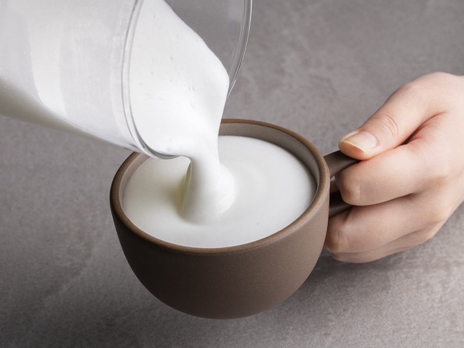 朝１杯の、飲むハイカカオ習慣を。毎日のポリフェノールをホットチョコレートで｜Hot Choco & Milk Foamer（ホットチョコ＆ミルクフォーマー）