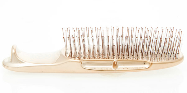 誰でもカンタンに、心地よい頭皮ケアができる『SCALP BRUSH』のピンの構造は、特許を取得。スカルプブラシ(育毛ブラシ)|SCALP BRUSH(スカルプブラシ)