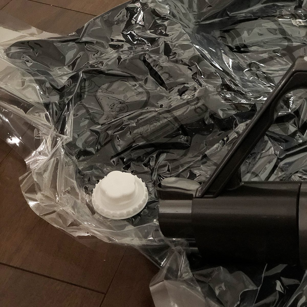3.ハンガーごと収納OK、シワ・型崩れ知らずの衣類圧縮バッグ|vacuum seal hanging bag