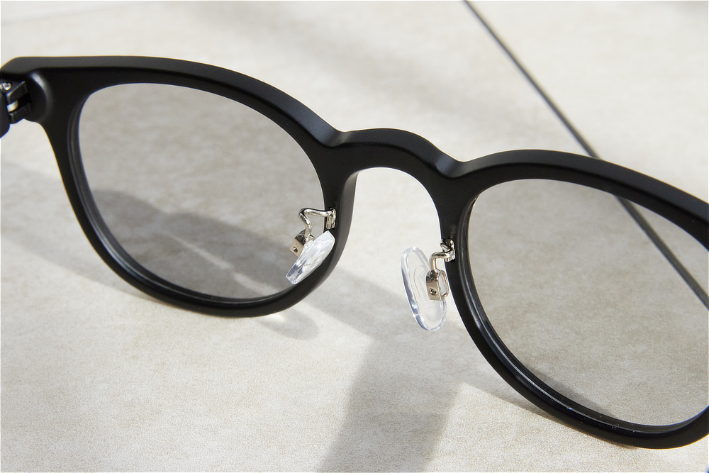 偏光・調光・UV99.9％カットの「おしゃれグラス」｜東海光学