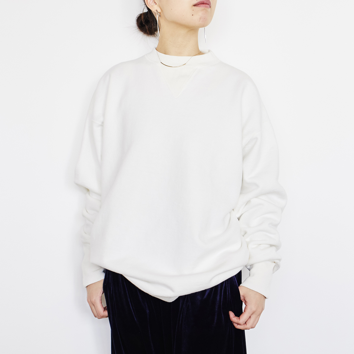 Image: https://1fl0kyr79c.user-space.cdn.idcfcloud.net/photographes/d6920201c3a6584fdce6bb2bd0bbf1cb.jpg スポルディング社の名作の復刻版。大量生産されたそれとは比べものにならないほど、独特の風合い。着込むほどにやわらかなタッチになっていく「フットボールスウェット」|A.G. Spalding & Bros