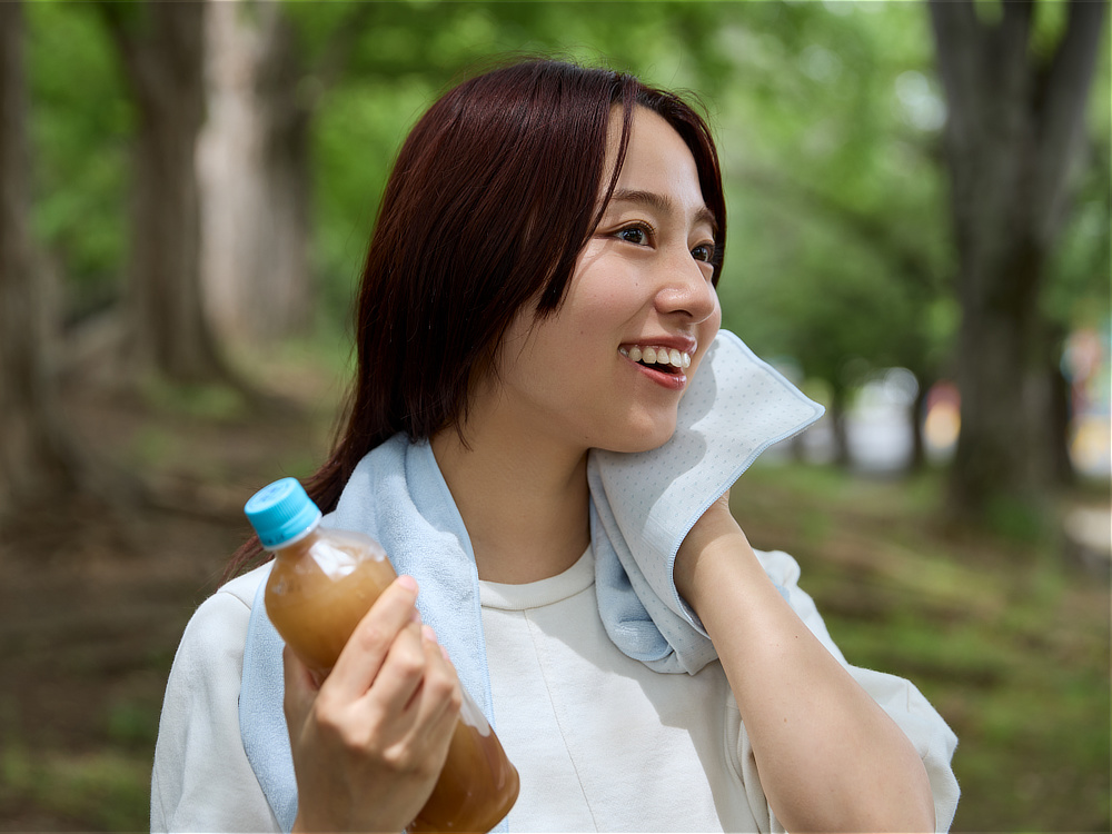 Image: https://1fl0kyr79c.user-space.cdn.idcfcloud.net/photographes/defcbb1b20acbf364094cafa6093290b.jpg 今治タオルと冷感生地のハイブリッドタオル「ひんやり今治タオル」|ー℃(マイナスディグリー)