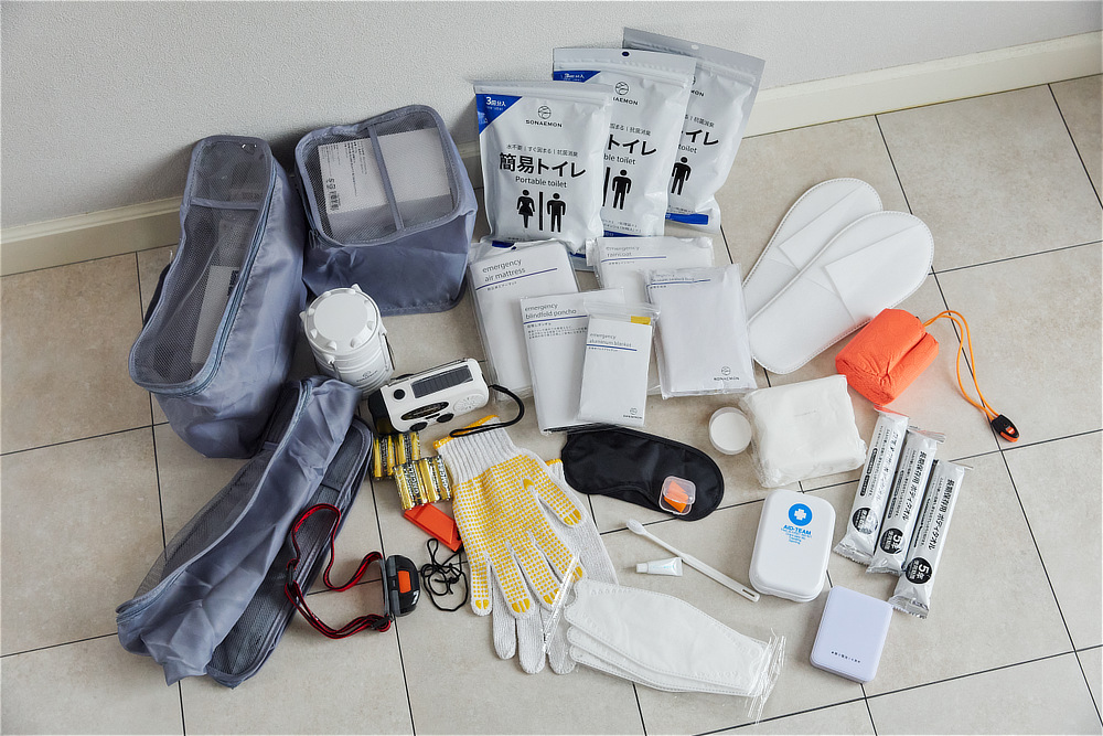 YouTube「そなえるTV」高荷智也氏、厳選の27点をつめた「防災リュック」｜防災氏・高荷智也氏×SONAEMON（ソナエモン）