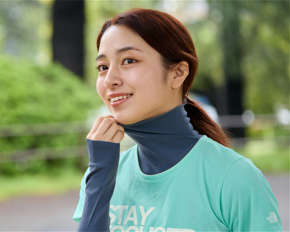 UVカット98％、縫い目なしで動きやすい「サラリフィット タフ」｜Salari（ハイネックインナー／厚手タイプ）