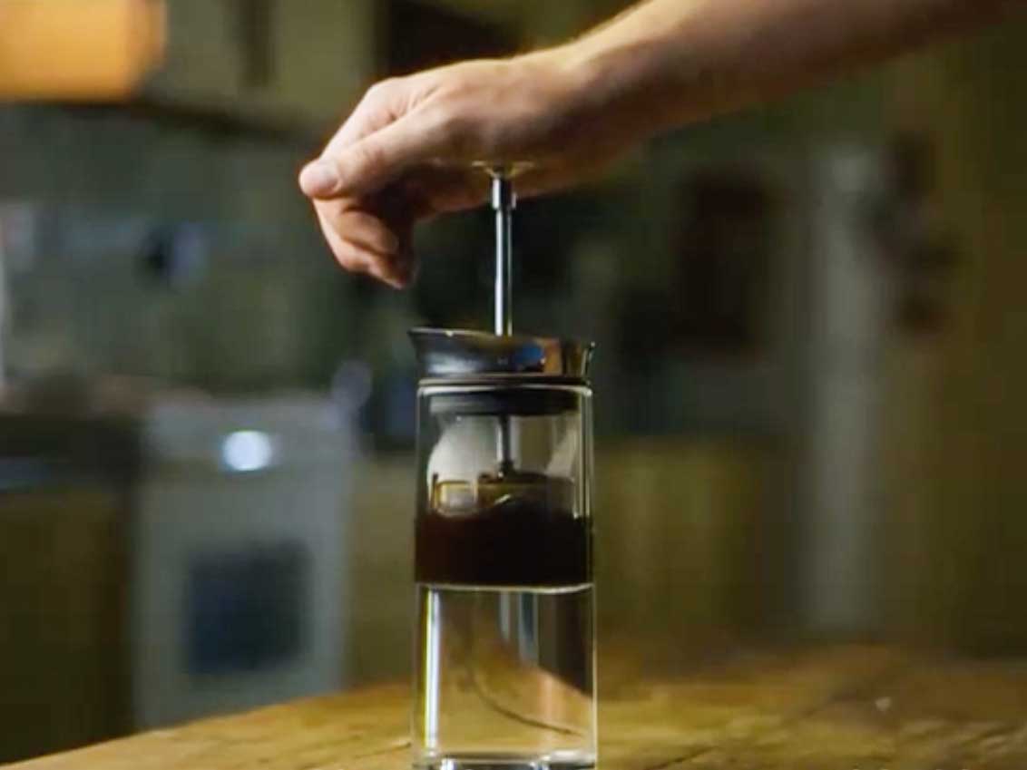 押すだけなのに、手淹れ級の味わいのコーヒーが淹れられる、コーヒープレス(フレンチプレス・コーヒーメーカー)American Press(アメリカンプレス)