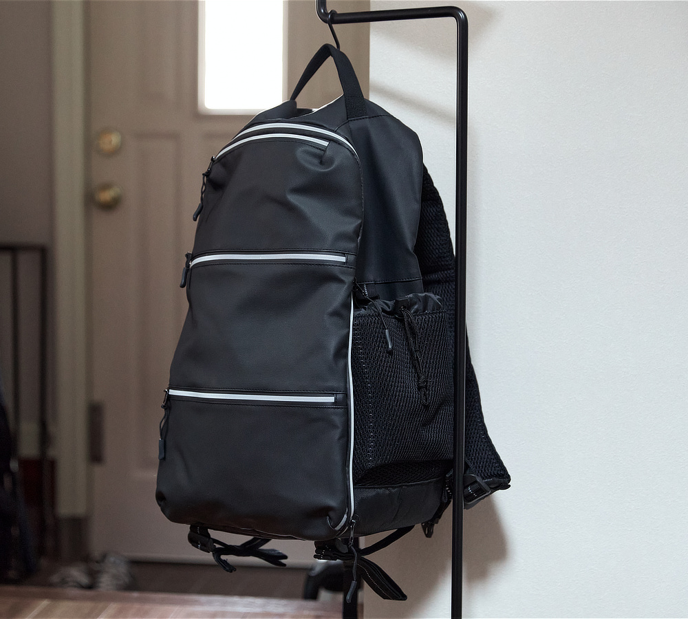 YouTube「そなえるTV」高荷智也氏、厳選の27点をつめた「防災リュック」｜防災氏・高荷智也氏×SONAEMON（ソナエモン）