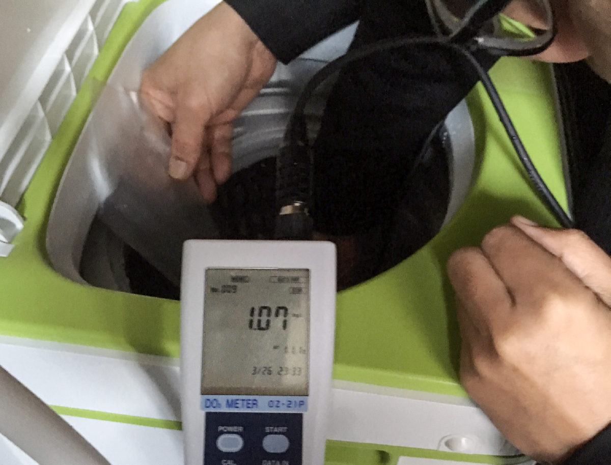 オゾン濃度テスト② 洗濯機吸水口での測定|いつもの洗濯で、部屋干し臭・黄ばみ・カビ対策できる「洗濯機用オゾン水生成器」|ELEZONE(エレゾン)