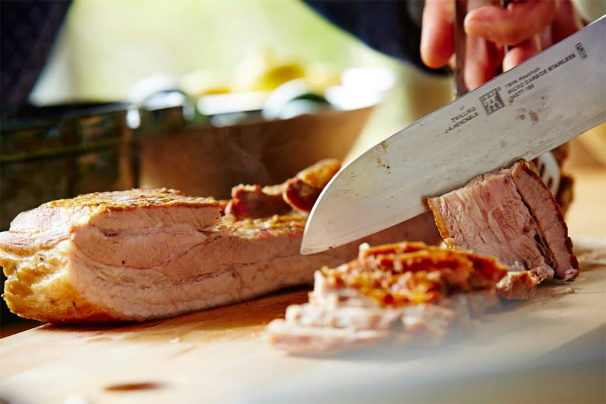 肉が焦げにくい、炭を移しやすい、火加減自在の「BBQグリル」|SWINGGRILL