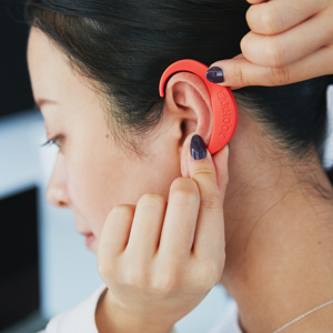 Lサイズ 仕事や家事をしながら かけるだけで耳ツボを刺激する健康ギア Earhook Monoco