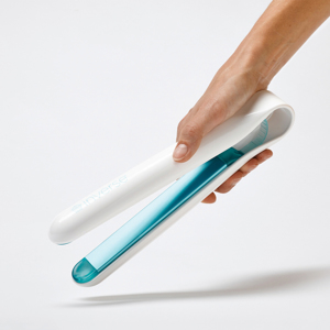 熱も電気も不要 氷 で髪の潤いをキープする 氷点下ヘアアイロン Inverse Monoco