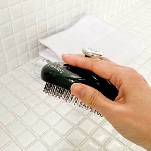 携帯用 364本のピンで 頭皮の毛穴汚れがすっきり 爽快感がやみつきになるヘアブラシ Scalp Brush Monoco