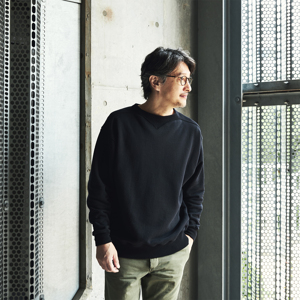 100年前のスウェット、“幻の黒”をまとう 現存しないブラックをMade in