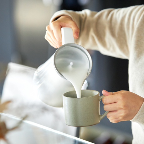 「泡」に感動！自宅で“とろけるカプチーノ時間”｜思わずため息……キメ細やかでクリーミーなふわふわミルクが簡単に作れる「全自動ミルクフォーマー」｜PRINCESS　Milk Frother Pro