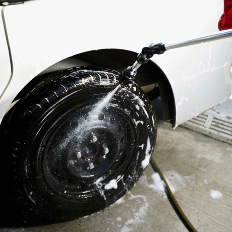 いま、最高にアガる「掃除」！｜電気なしでジェット水流が出る！洗車や家の外壁、ベランダの水洗いに便利な「ロングノズル」｜GORDON MILLER 高圧ジェットロングノズル