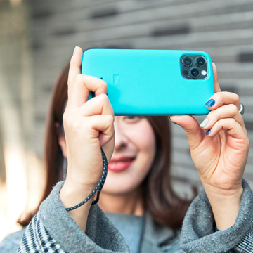 iPhoneに着せたい“断熱アウター”|《iPhone 12 mini/iPhone 12 Pro対応》気温によるバッテリー消耗を防ぎ、耐衝撃性に優れたスマホケース|LANDER TORREY CASE