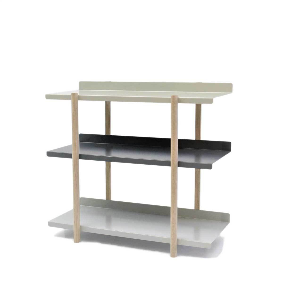 3段タイプ》色違いの棚板を入れ替えるたびに、新鮮な空間づくりが