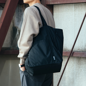 行きは「ぺたんこバッグ」、帰りは「買い物カゴ」|《トートバッグ》ファスナーを開くと、容量が“16倍”に広がる|WARPトランスフォームバッグシリーズ