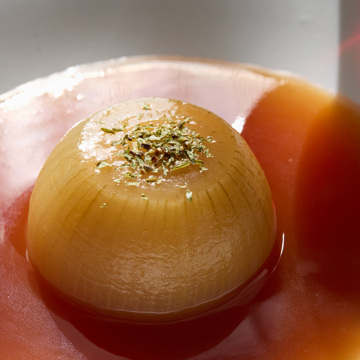 玉ねぎゴロン、芯まで“しみしみ”ハピネス！｜《10食セット》レンジで1分30秒のごちそう、化学調味料無添加で自然な甘み・旨味ジュワ〜「素のまま玉ねぎスープ2種」｜OHARA