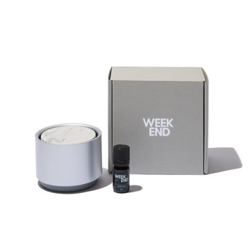 その香りの、“ありのまま”を風で運ぶ｜《ギフトセット》フチを押すだけで、静かにスイッチON！水なし・コードレスで使える「アロマディフューザー本体＋エッセンシャルオイル」｜WEEK END｜AROMA DIFFUSER 2