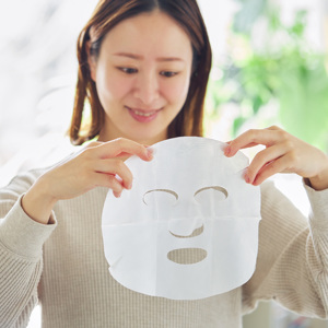 5枚組》肌のアミノ酸に近い「セリシン」たっぷり！“シルク由来の美容液