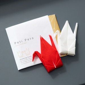 《紅白ツルセット》メガネ、スマホ、PC画面をピカピカにする、形状記憶の“布オリガミ”｜Peti Peto プチペット