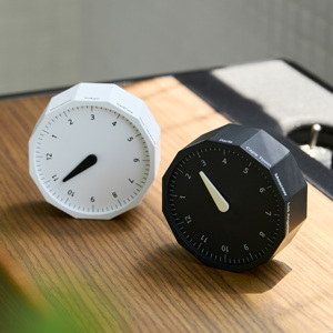 世界12都市の時刻が瞬時に分かる「World Clock」| MASAFUMI ISHIKAWA